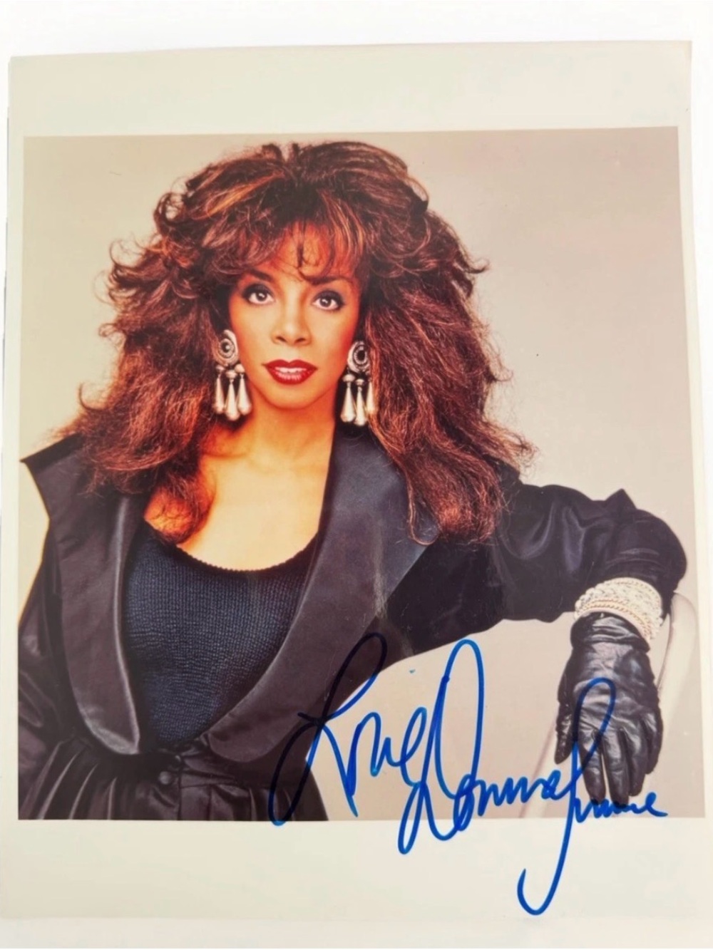 DONNA SUMMER Hand Signed Vintage 8x10 Promo Photo Authentic Disco Diva Signature